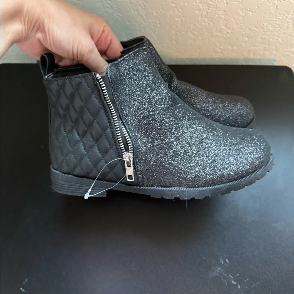 Glittery Black Ankle Boots Girls Size 4